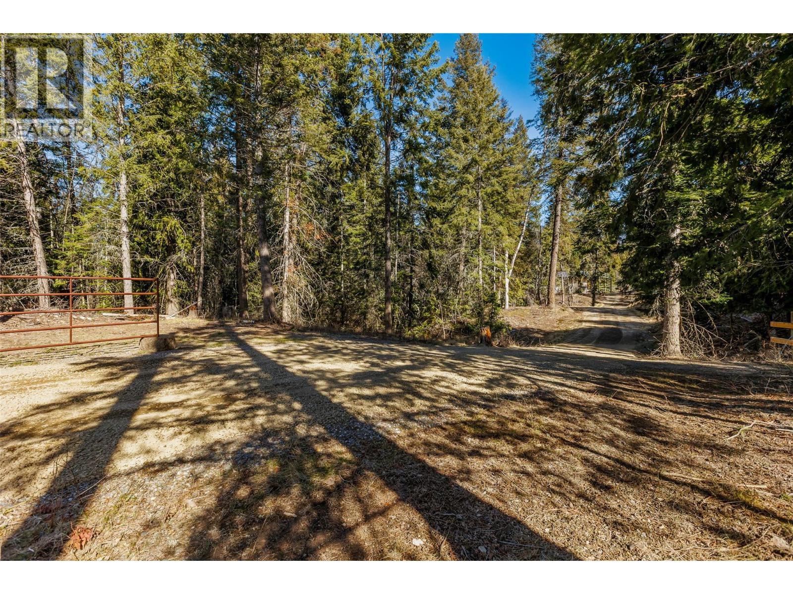 200 Wellspring Road, Creston, British Columbia V0B 1G2 - Photo 4 - 10402234