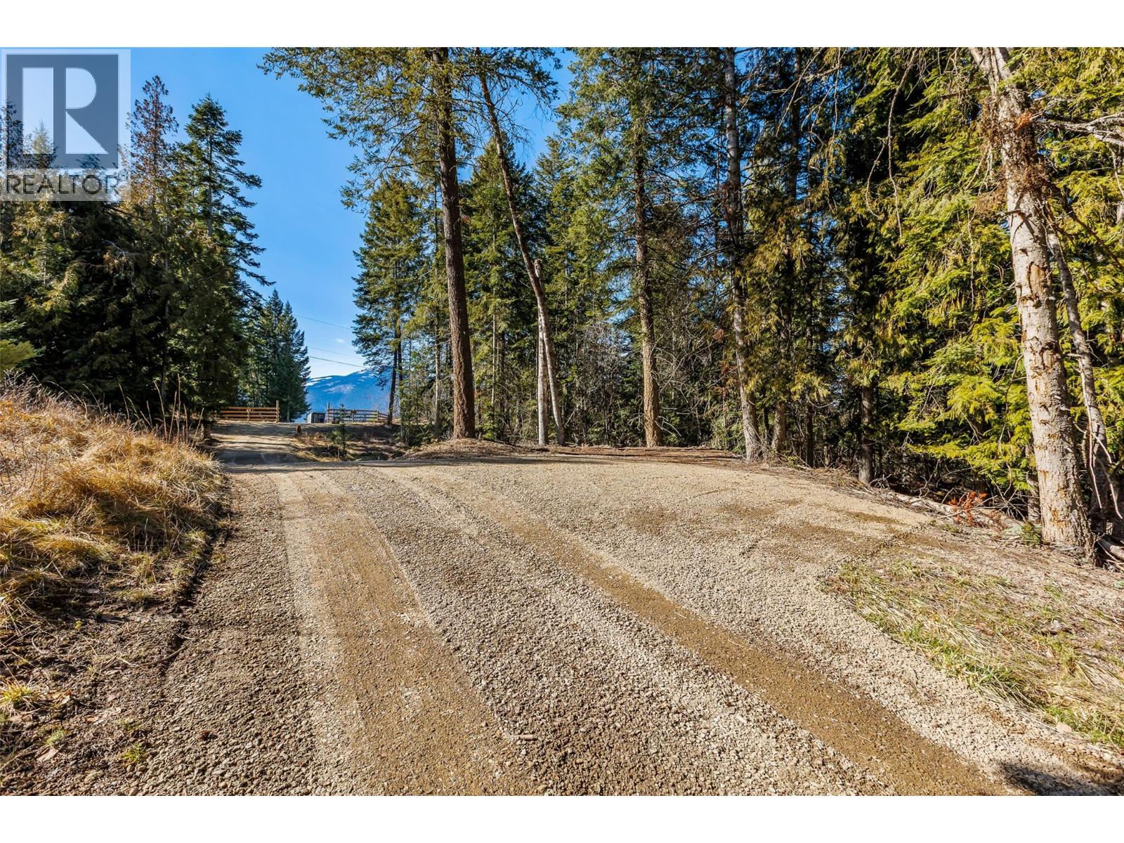 200 Wellspring Road, Creston, British Columbia V0B 1G2 - Photo 6 - 10402234