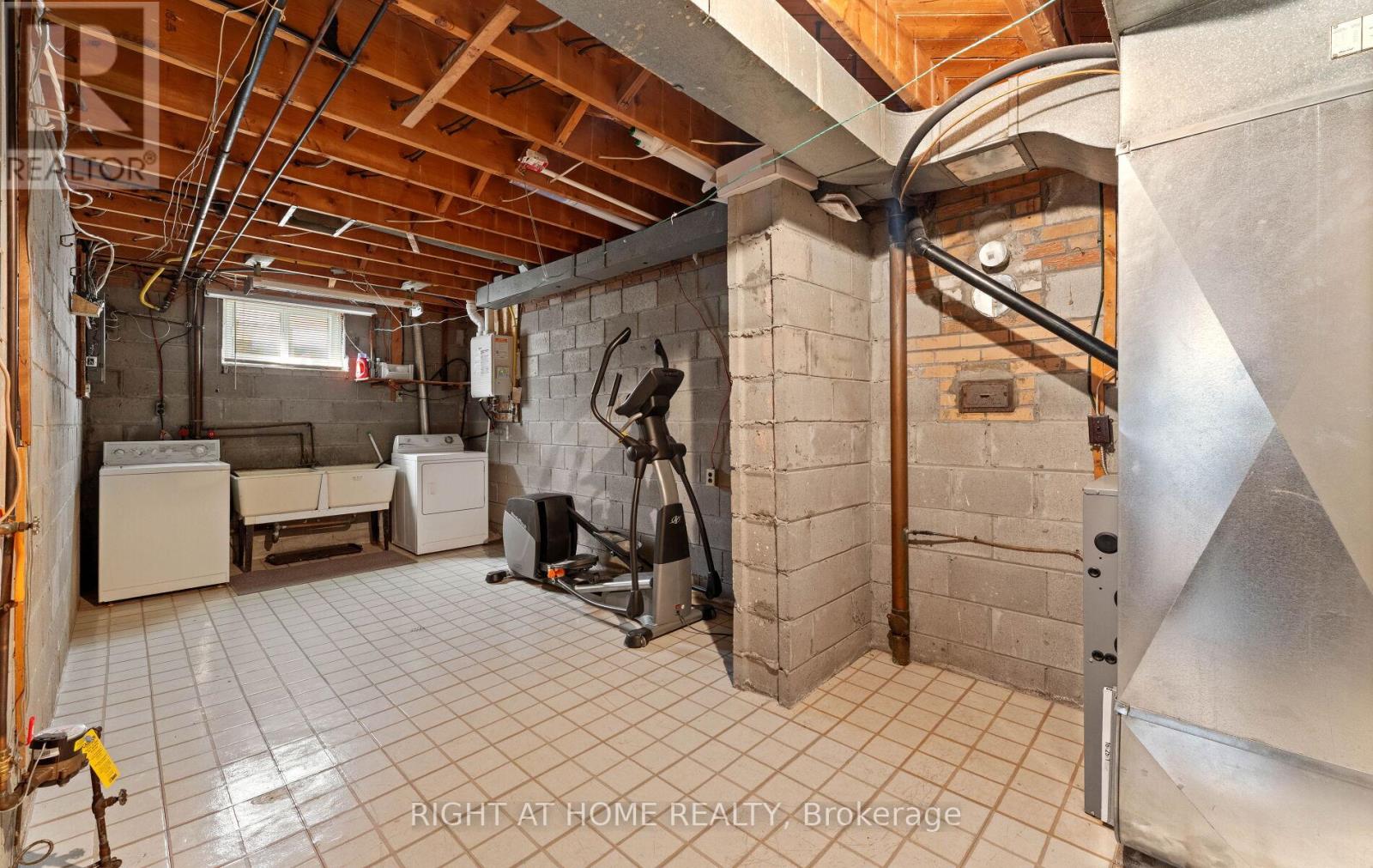 41 Knoll Drive, Toronto, Ontario  M9A 4G9 - Photo 38 - W13219232
