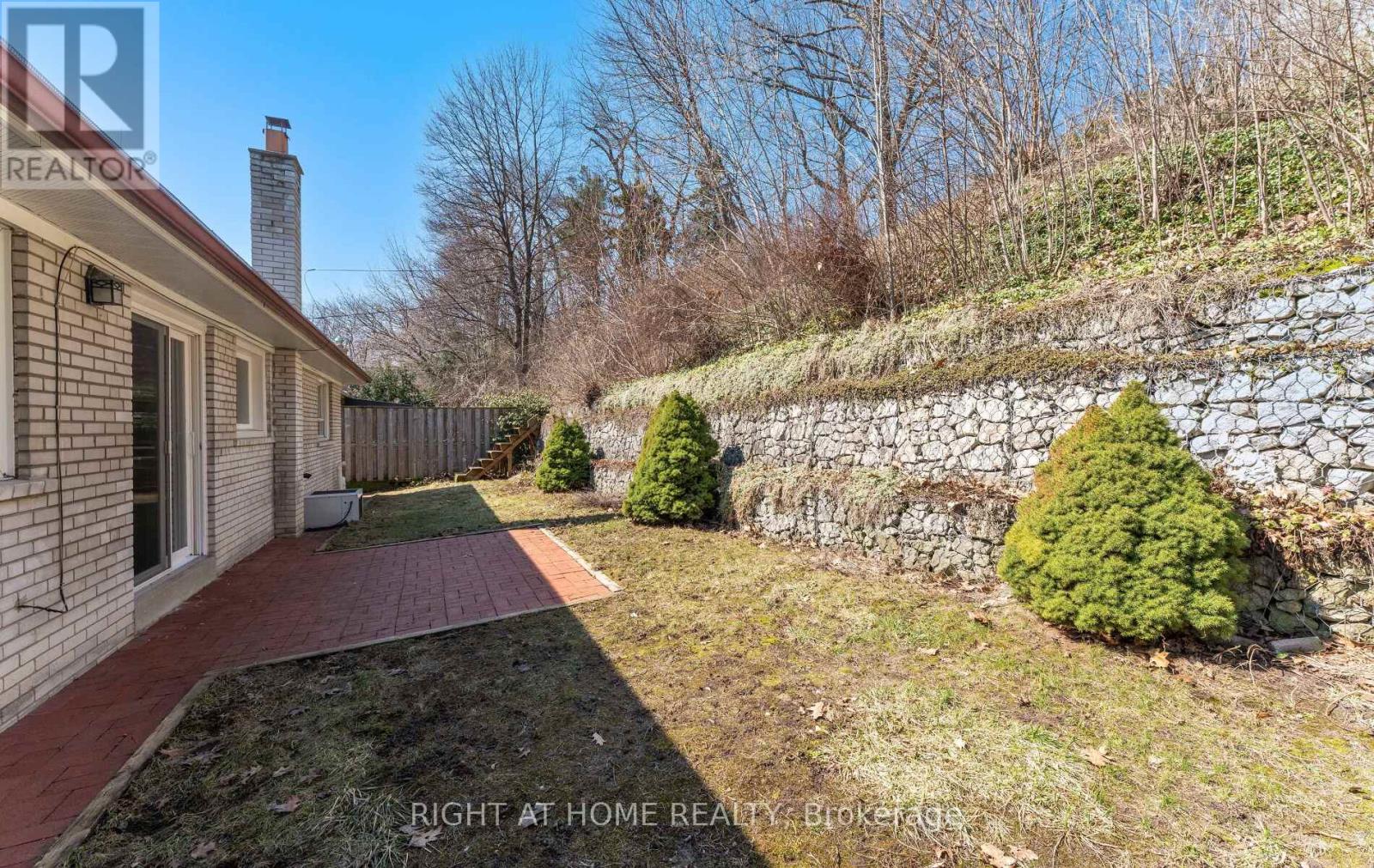 41 Knoll Drive, Toronto, Ontario  M9A 4G9 - Photo 44 - W13219232