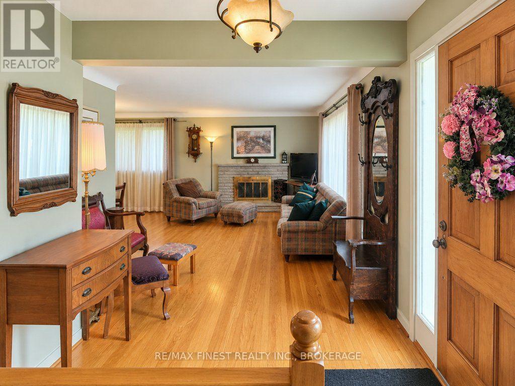 58 Princeton Place, Loyalist, Ontario K7N 1E6 - Photo 4 - X13761482