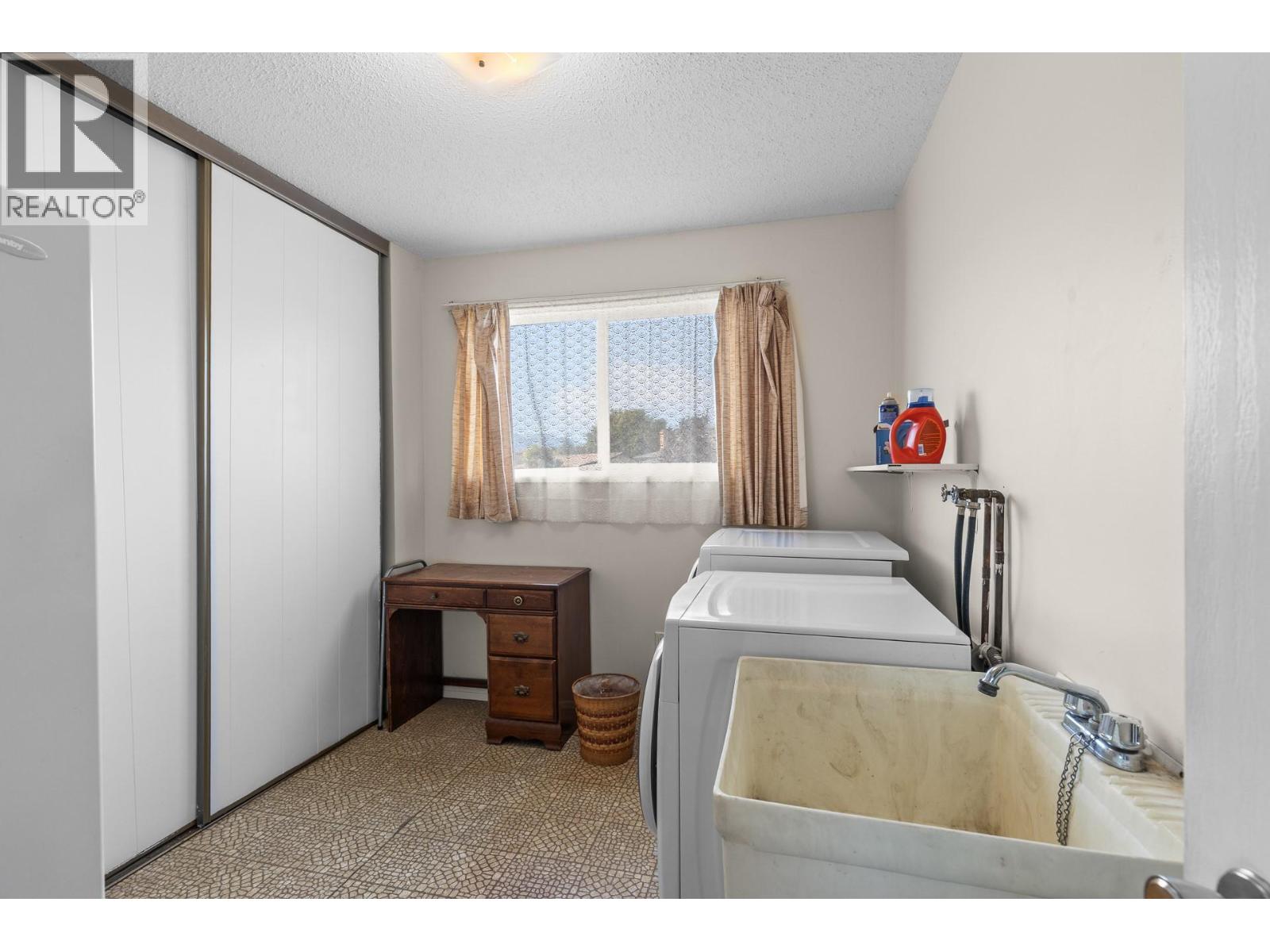 3935 Milford Road