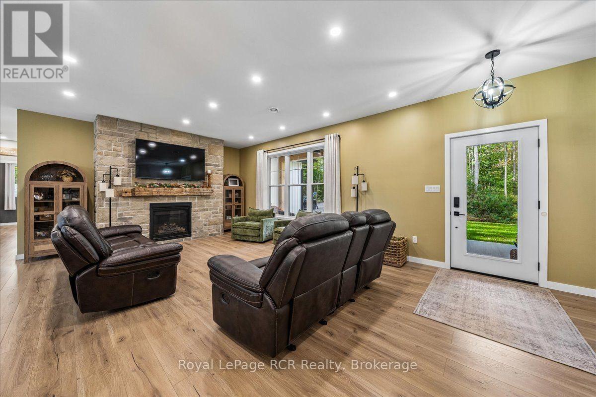1342 Highway 6, South Bruce Peninsula, Ontario N0H 2T0 - Photo 10 - X13841288