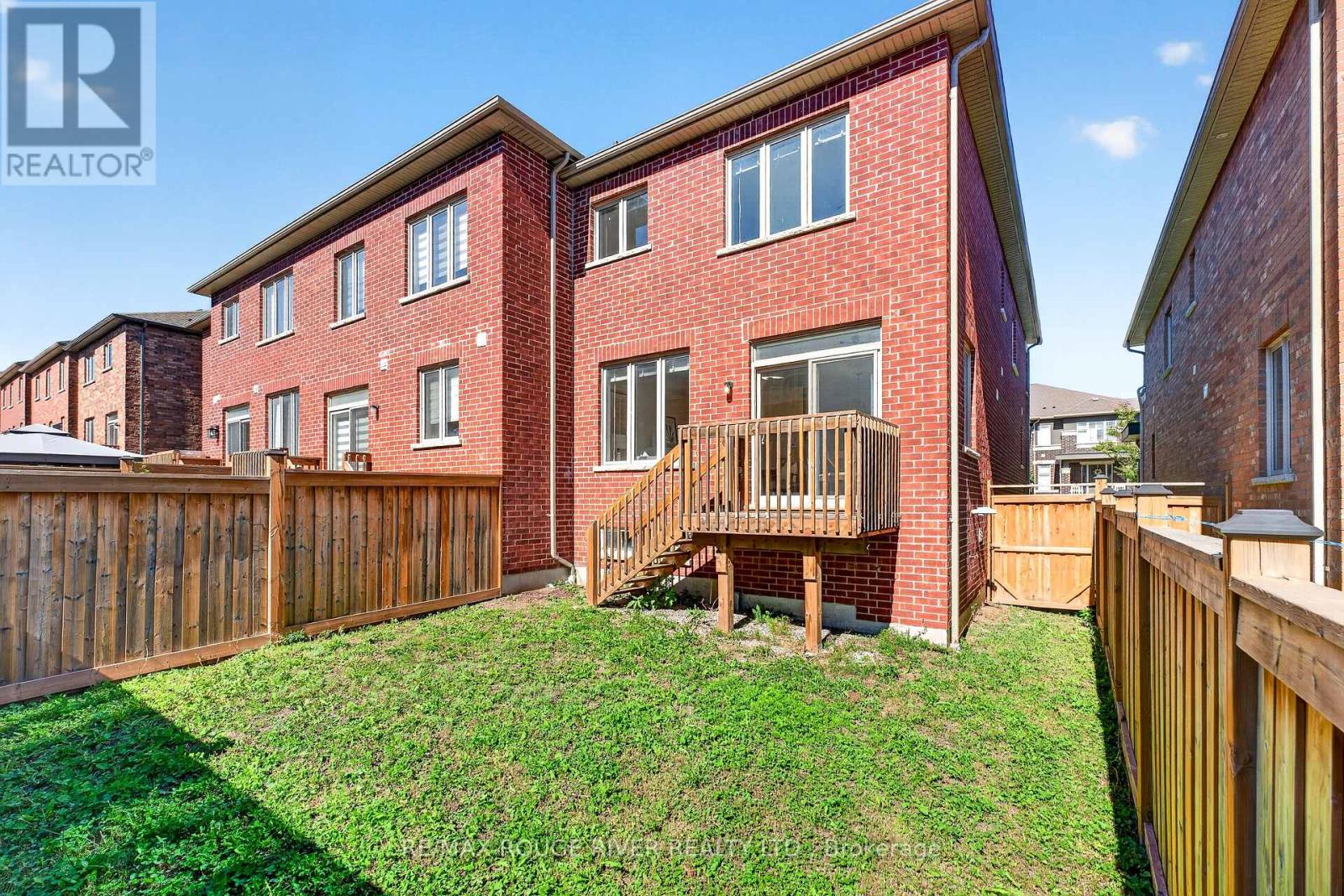 1124 Sepia Square, Pickering, Ontario  L1X 0H1 - Photo 33 - E13841436
