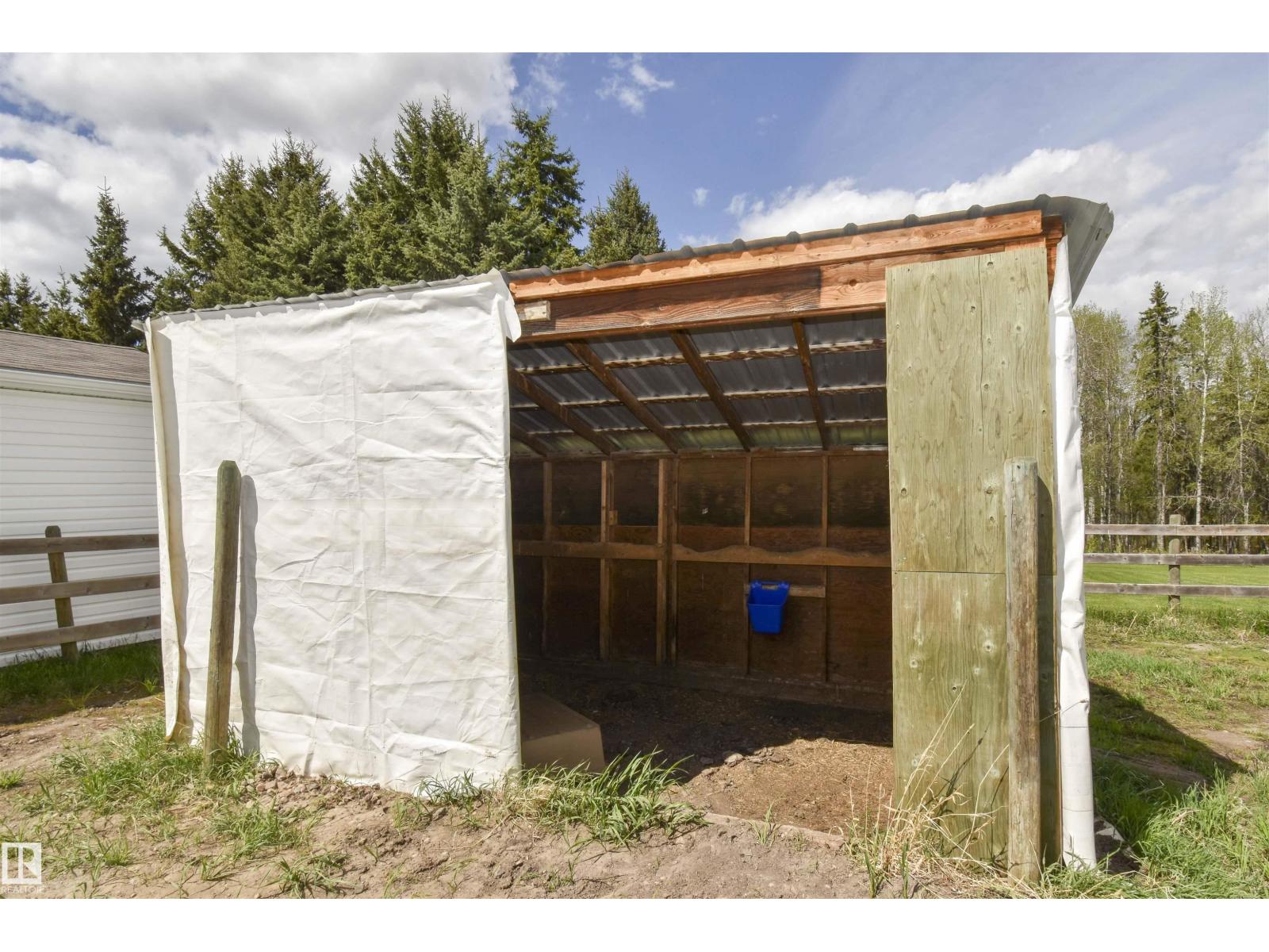40, 2320 Twp Rd 540