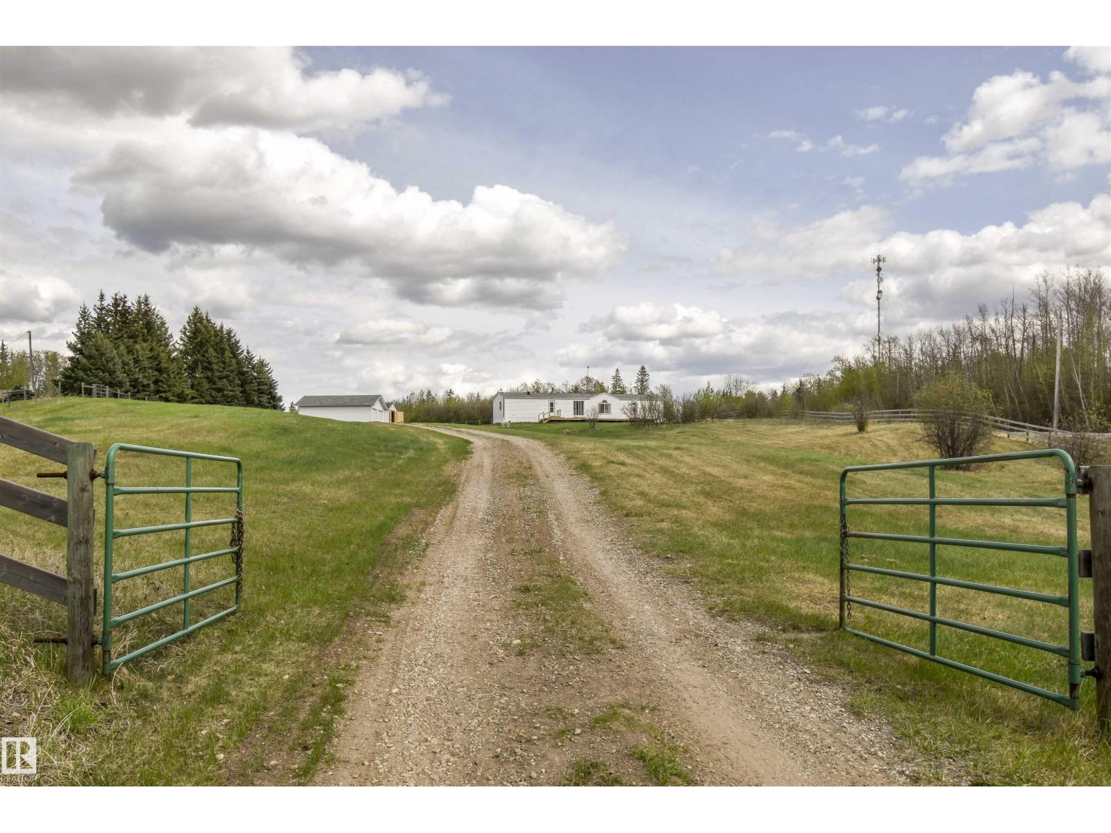 40, 2320 Twp Rd 540