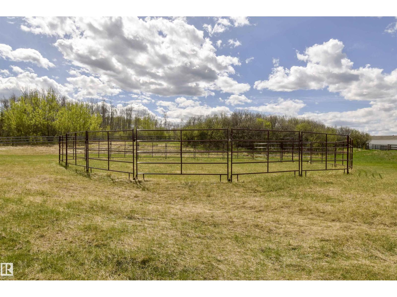 40, 2320 Twp Rd 540