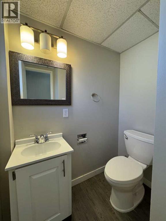 7852 Cedarwood Park, Grande Prairie, Alberta  T8V 4R8 - Photo 5 - A2349049