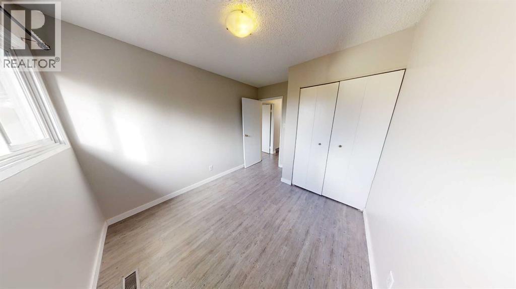 7852 Cedarwood Park, Grande Prairie, Alberta  T8V 4R8 - Photo 7 - A2349049