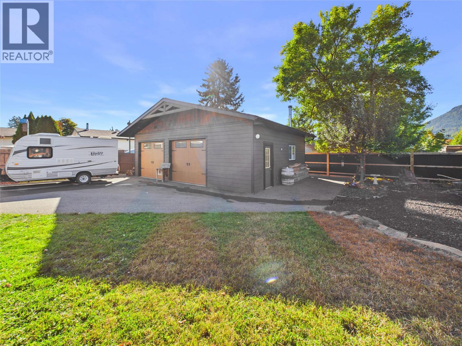 845 307 Street, Kimberley, British Columbia  V1A 3H9 - Photo 5 - 10401863