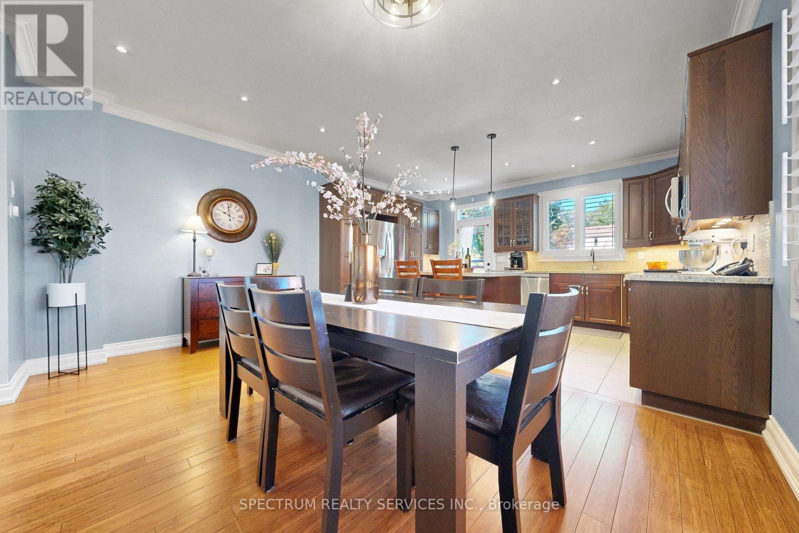 254 John Street, Toronto, Ontario  M9N 1K2 - Photo 10 - W13841342