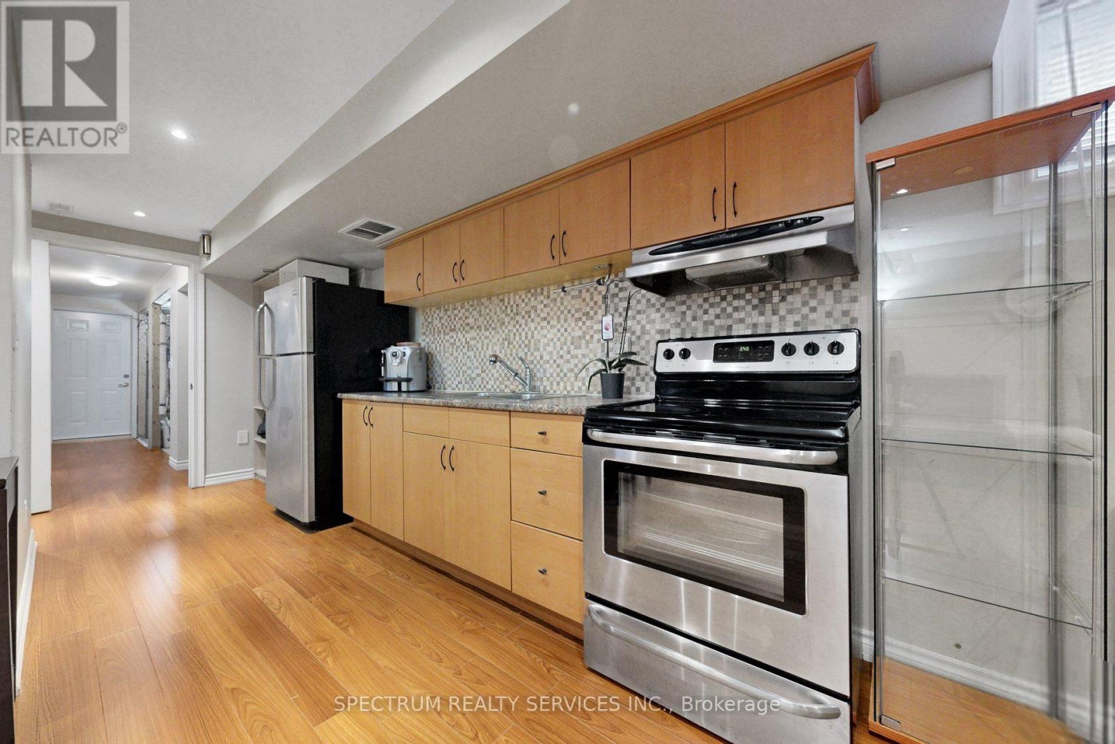 254 John Street, Toronto, Ontario  M9N 1K2 - Photo 32 - W13841342