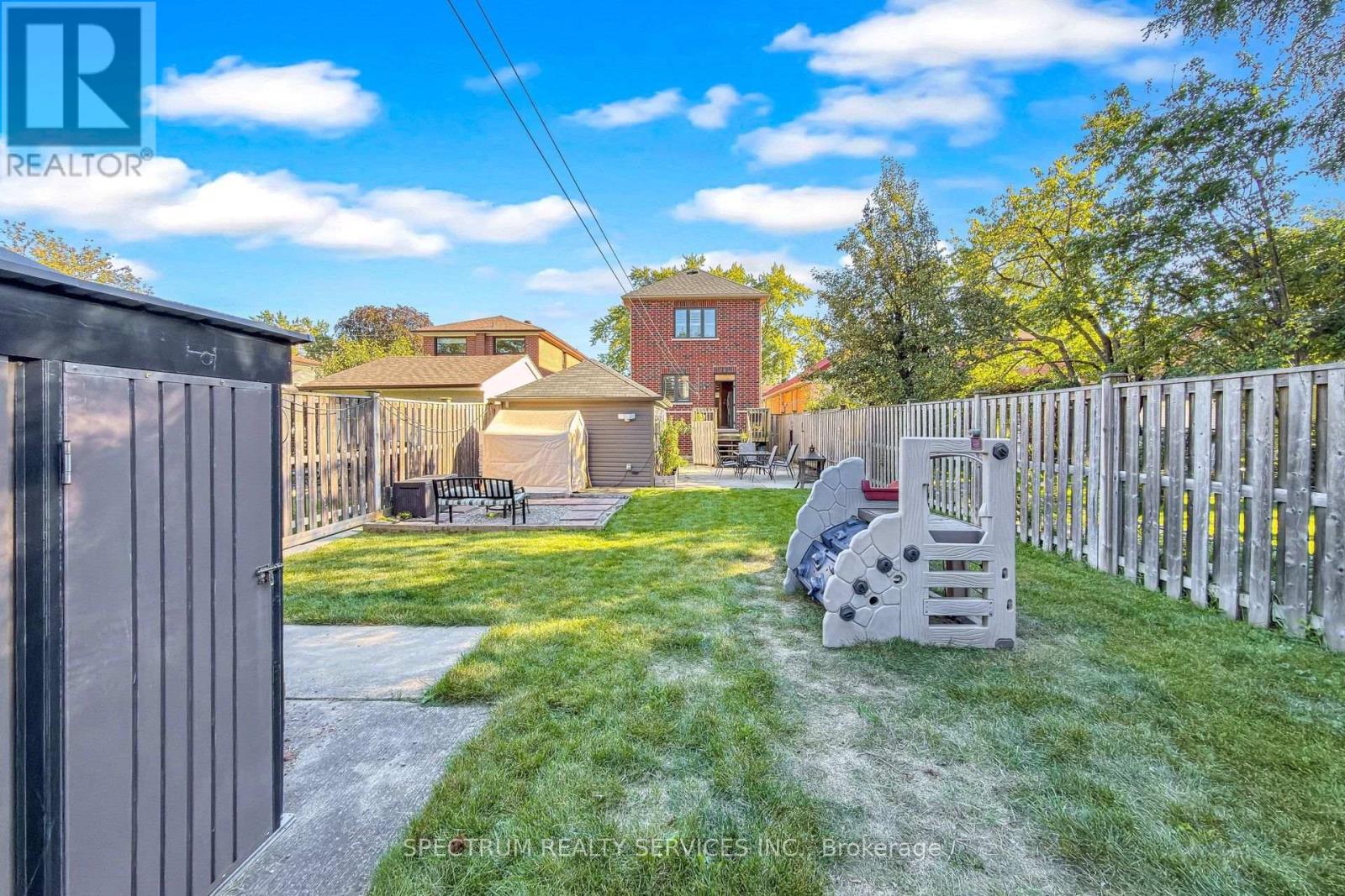 254 John Street, Toronto, Ontario  M9N 1K2 - Photo 42 - W13841342
