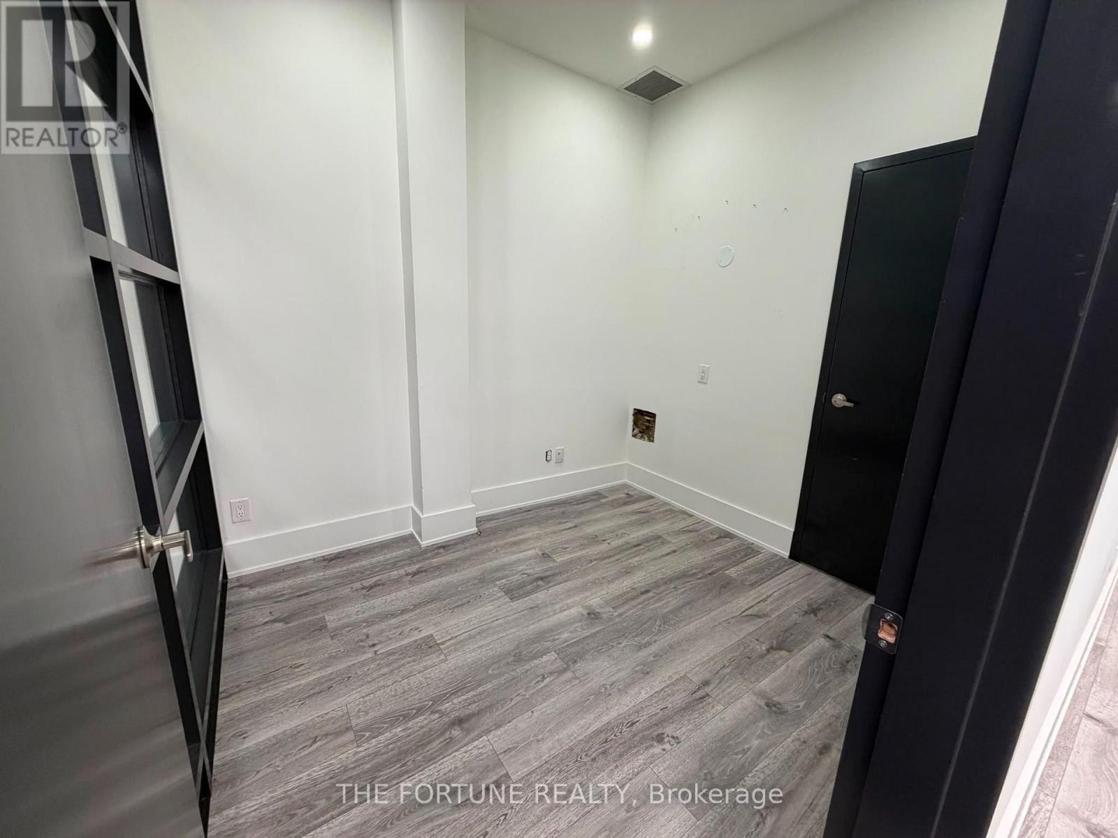 122 - 2260 Bovaird Drive E, Brampton, Ontario  L6R 3J5 - Photo 5 - W13841368
