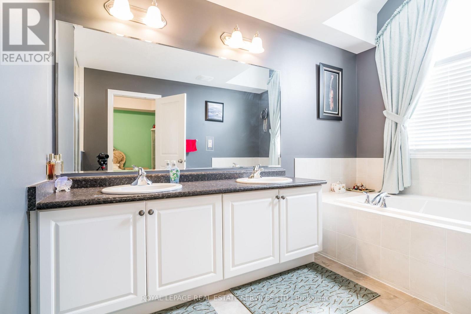 511 Sixteen Mile Drive, Oakville, Ontario  L6M 0P7 - Photo 34 - W13841382