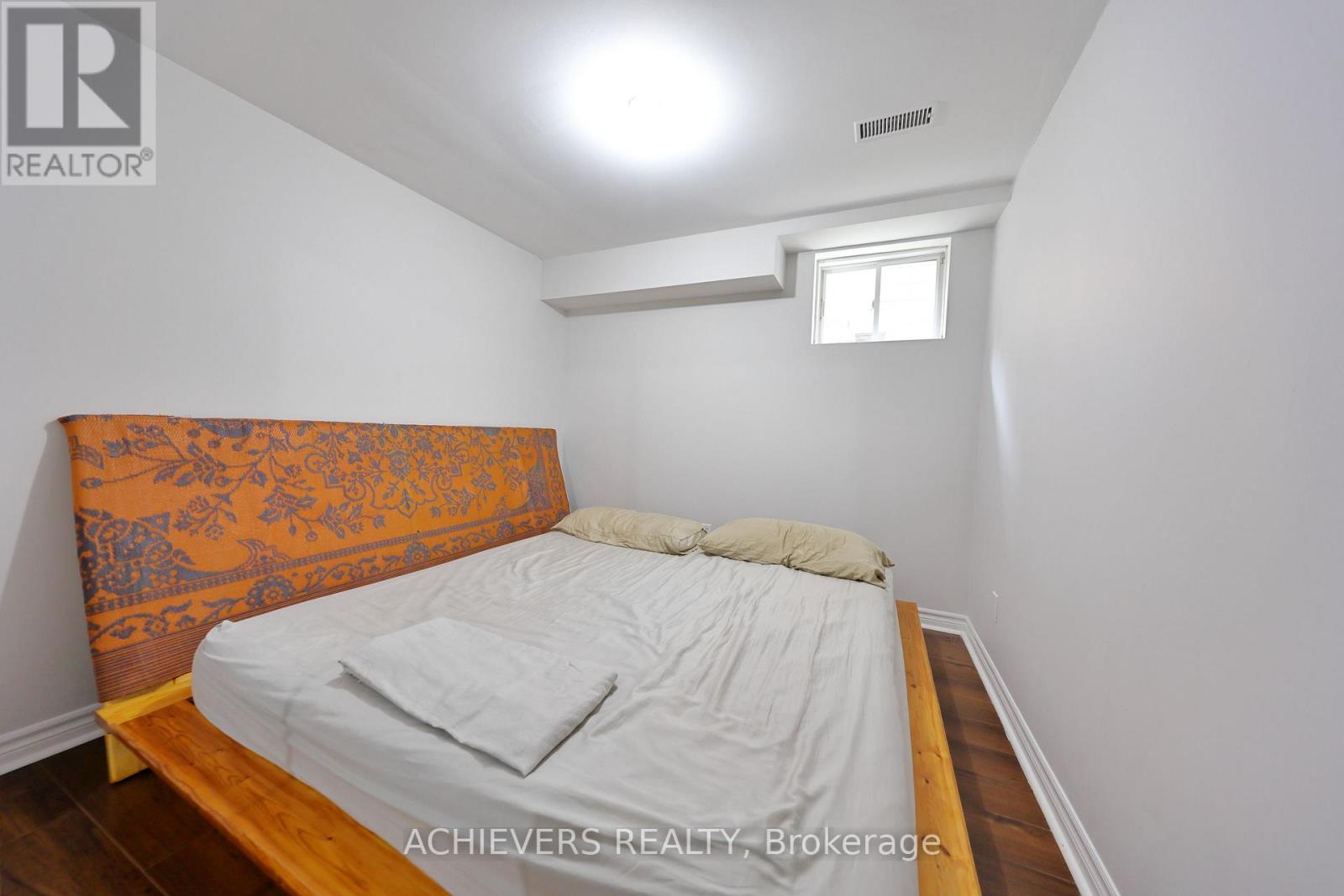 62 Sir Jacobs Crescent, Brampton, Ontario  L7A 3V2 - Photo 19 - W13841398