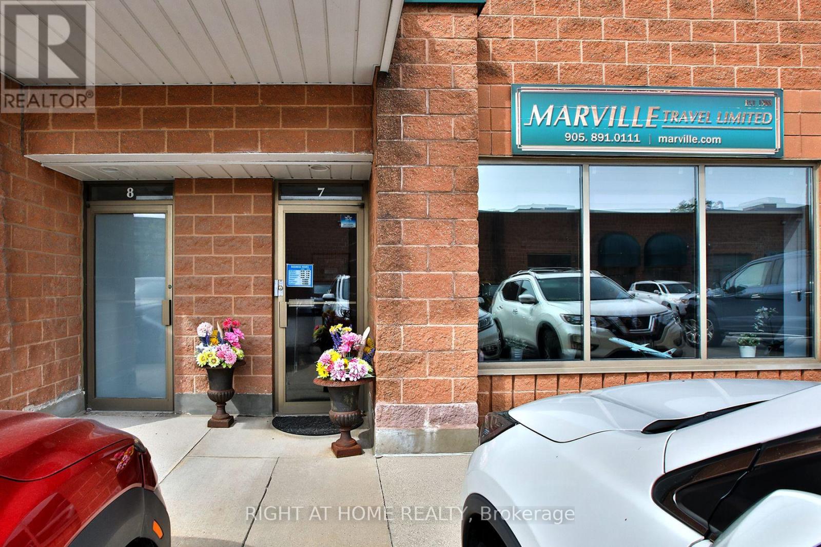 7 - 360 Revus Avenue, Mississauga, Ontario  L5G 4S4 - Photo 2 - W13841416