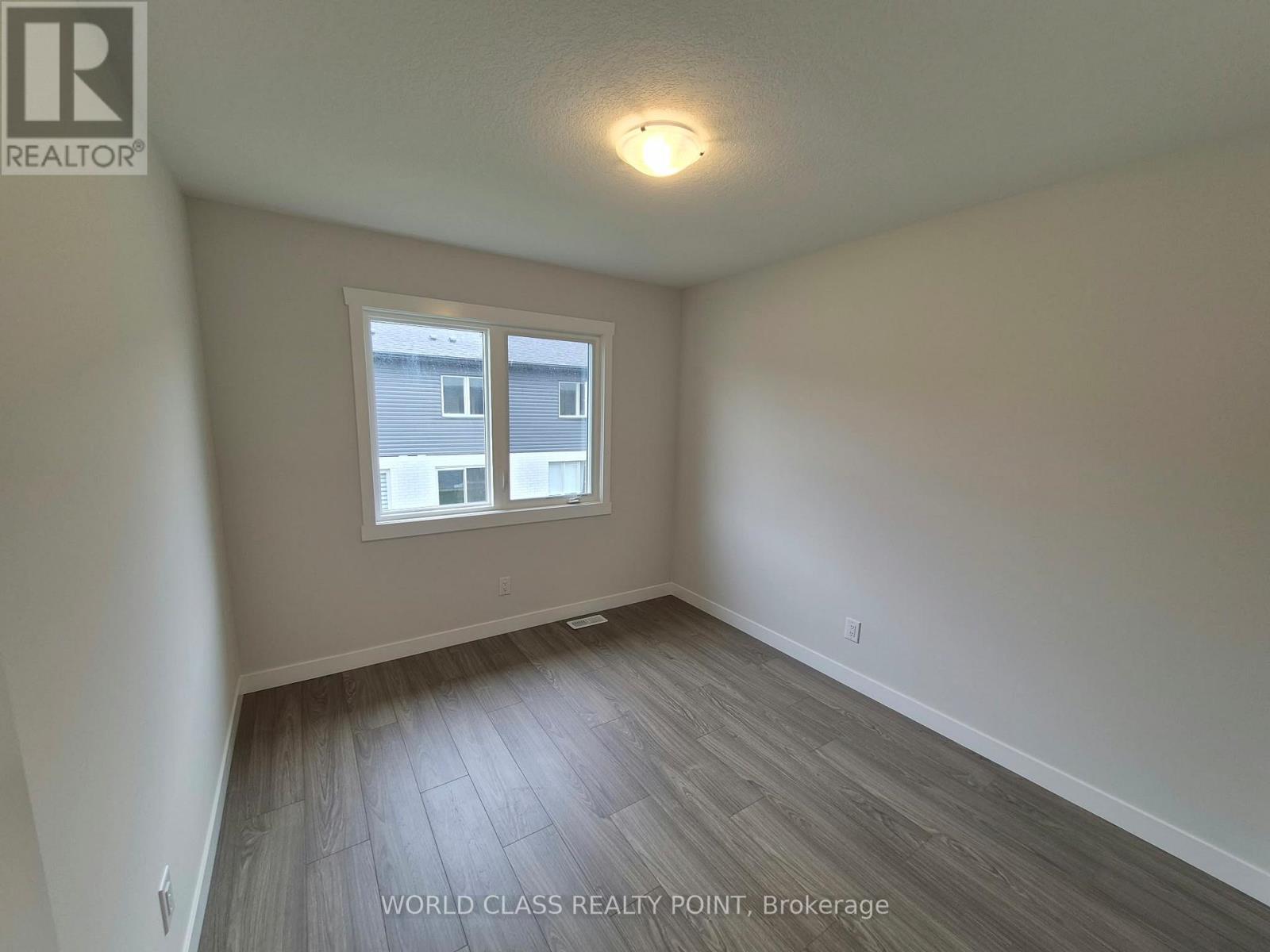 8 Beverly Street, Springwater, Ontario  L0L 1P0 - Photo 14 - S13837868