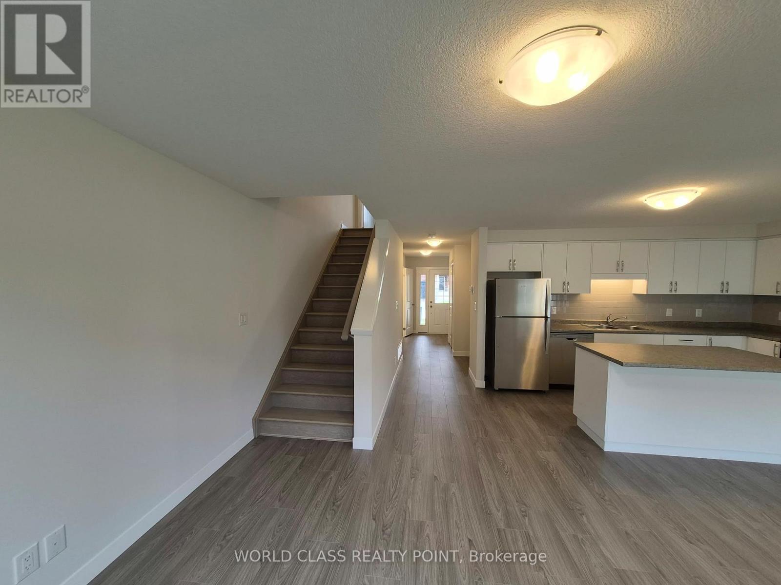 8 Beverly Street, Springwater, Ontario  L0L 1P0 - Photo 15 - S13837868
