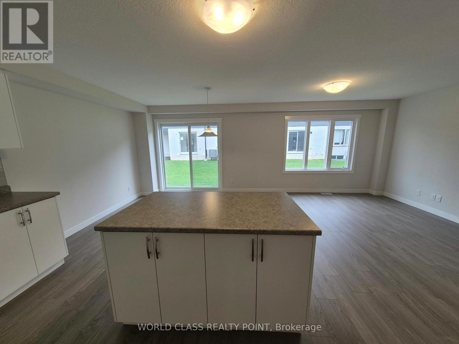 8 Beverly Street, Springwater, Ontario  L0L 1P0 - Photo 26 - S13837868