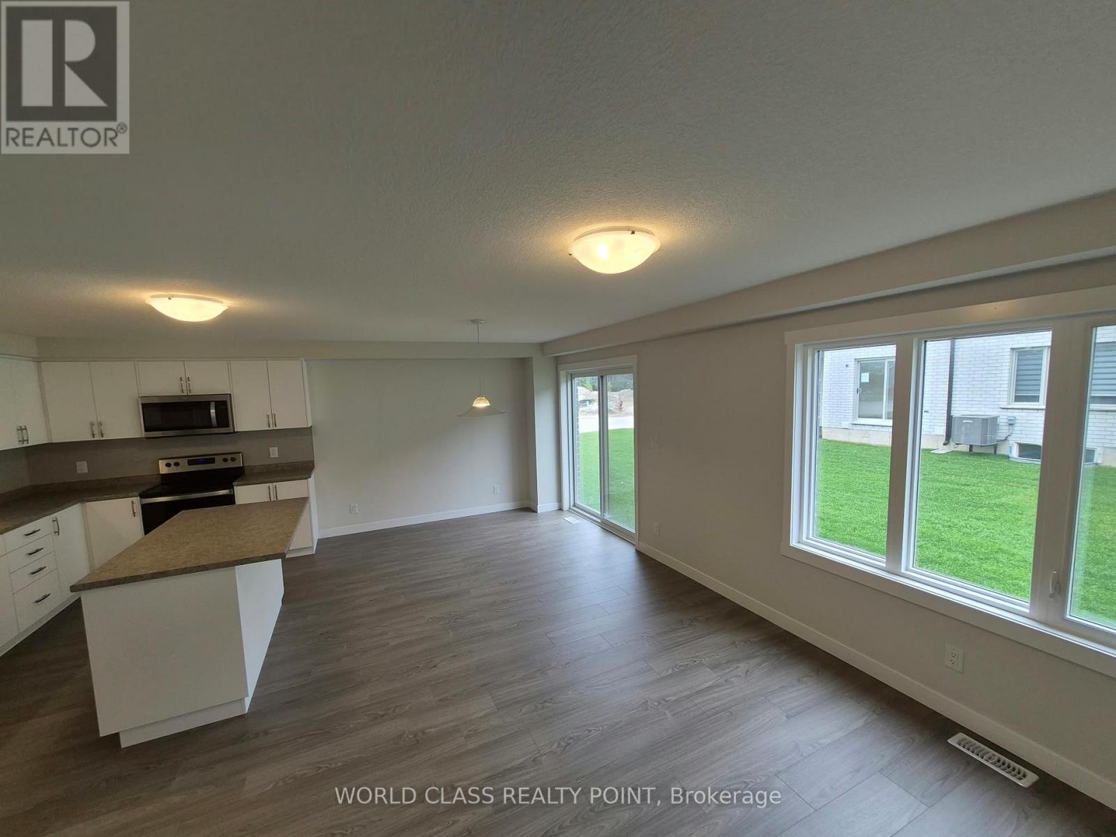8 Beverly Street, Springwater, Ontario  L0L 1P0 - Photo 20 - S13837868