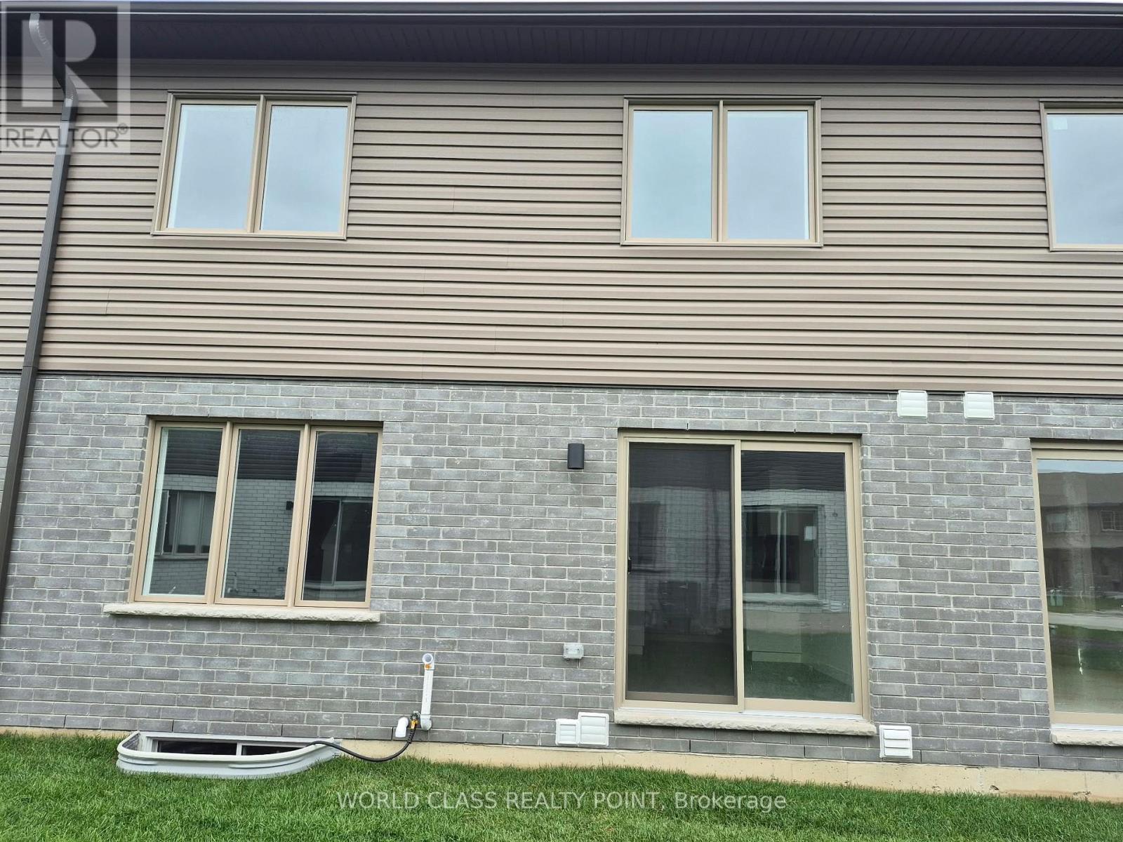 8 Beverly Street, Springwater, Ontario  L0L 1P0 - Photo 12 - S13837868