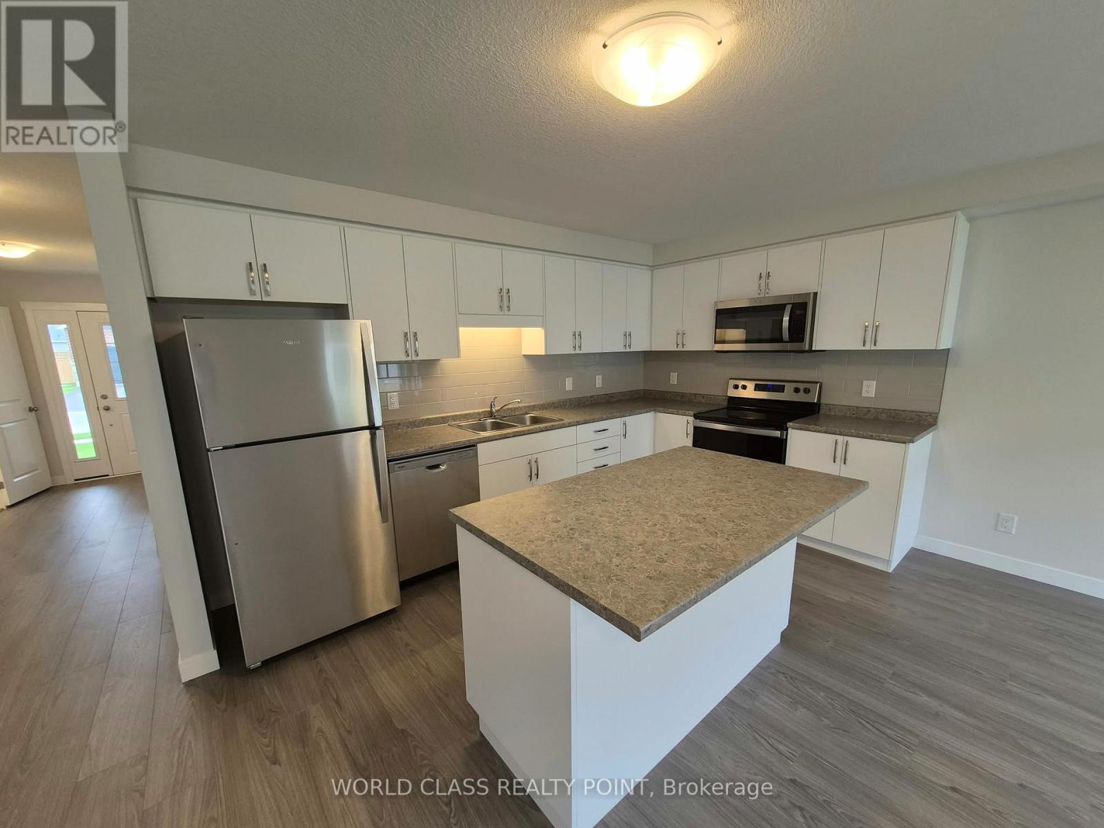 8 Beverly Street, Springwater, Ontario  L0L 1P0 - Photo 32 - S13837868
