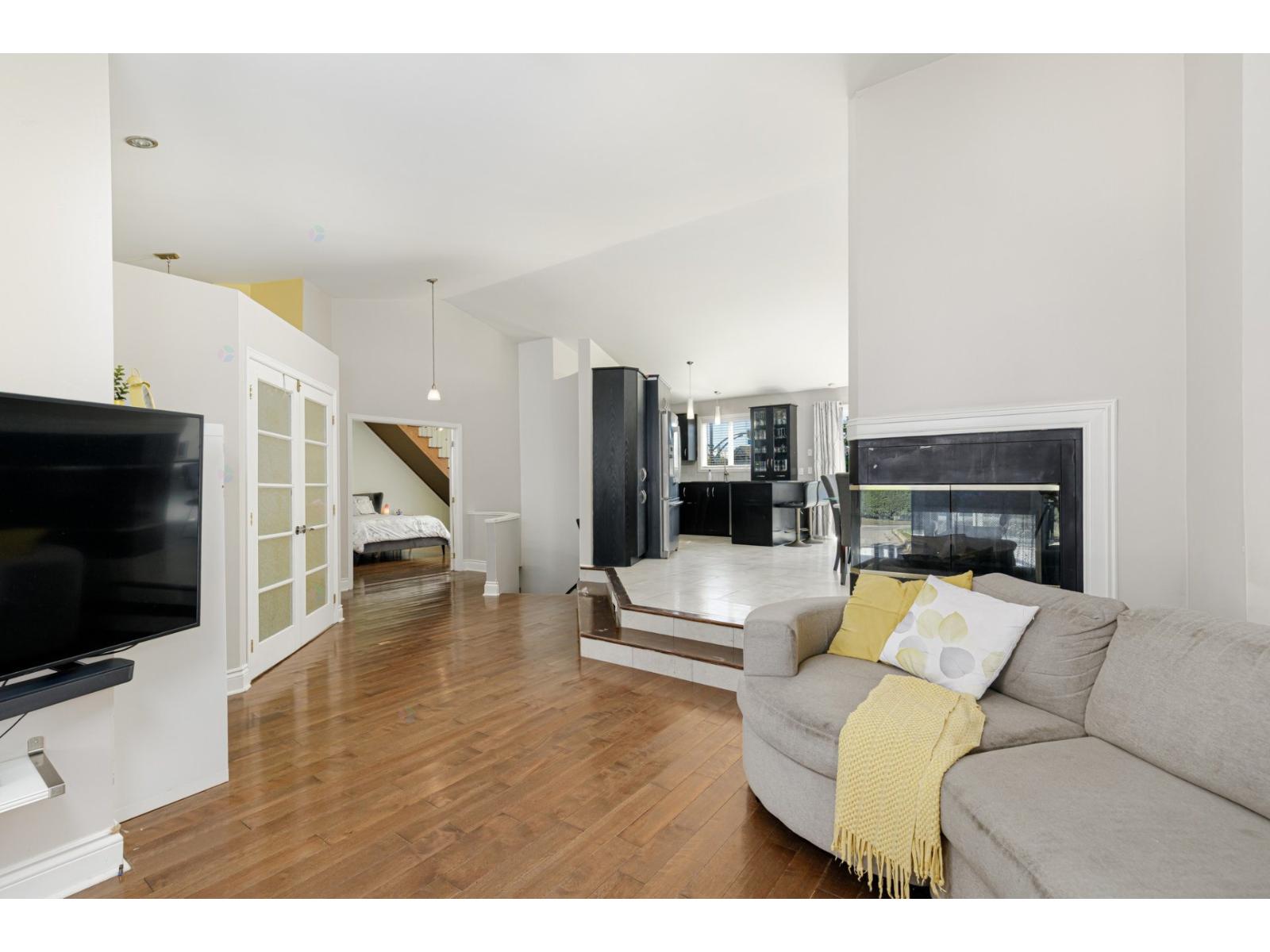 2852 Place Jules-Verne Mascouche Quebec Canada J7K3T4 3