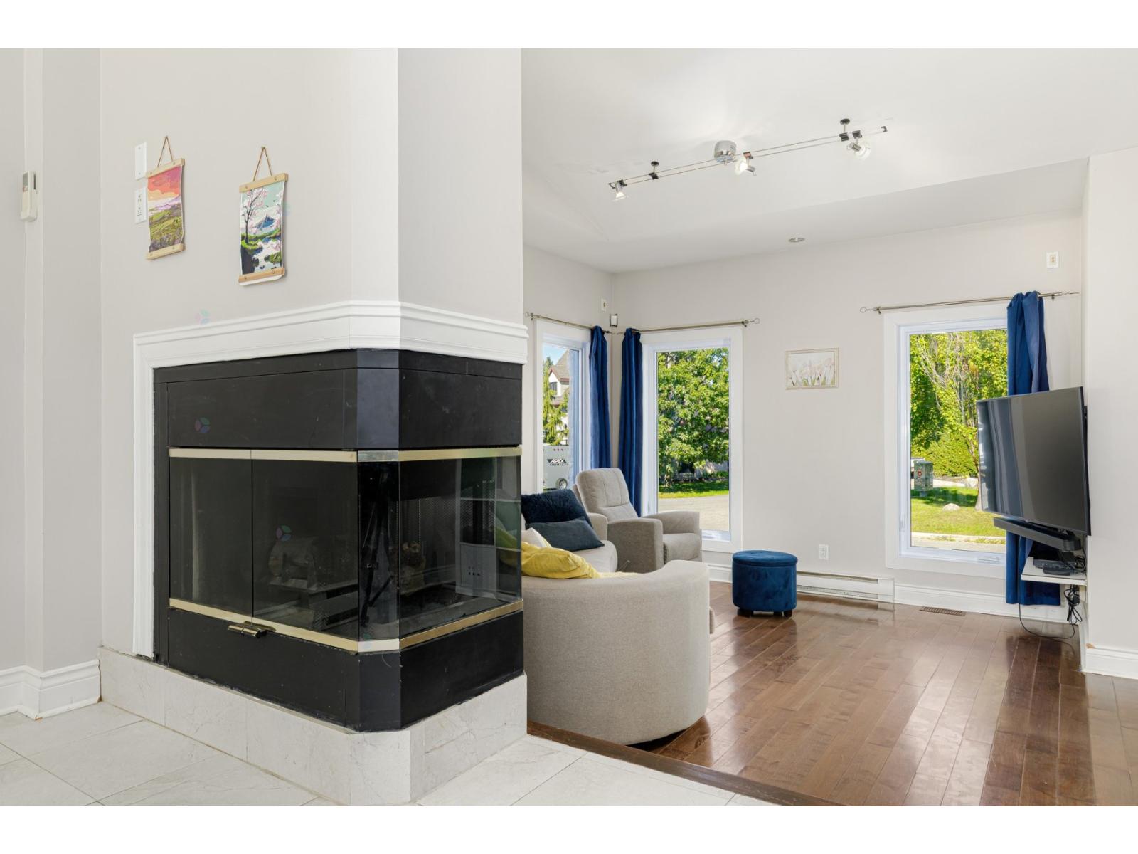 2852 Place Jules-Verne Mascouche Quebec Canada J7K3T4 4