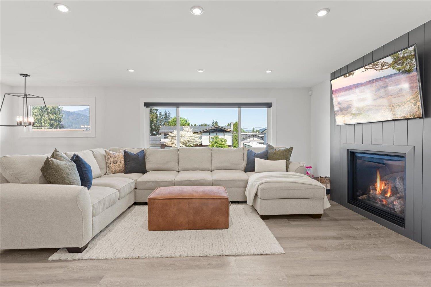 46520 ELLIOTT AVENUE|Fairfield Island