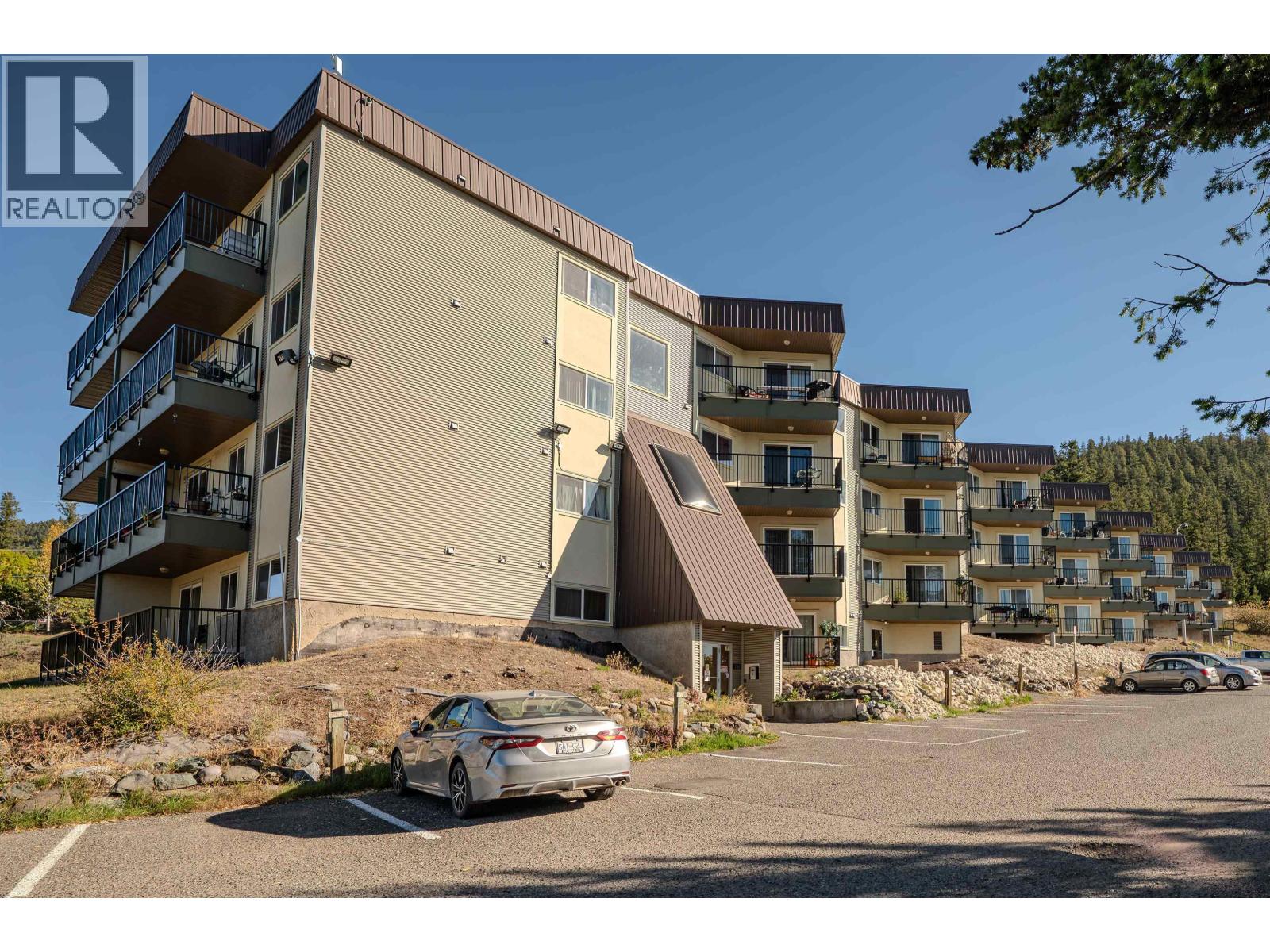 211 282 N BROADWAY AVENUE, Williams Lake, British Columbia