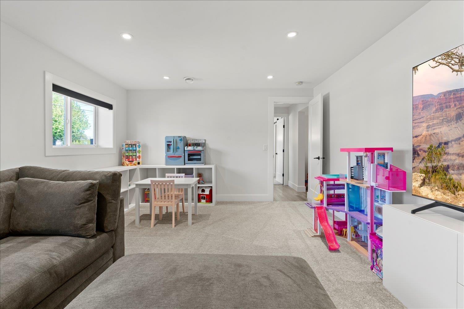 46520 ELLIOTT AVENUE|Fairfield Island