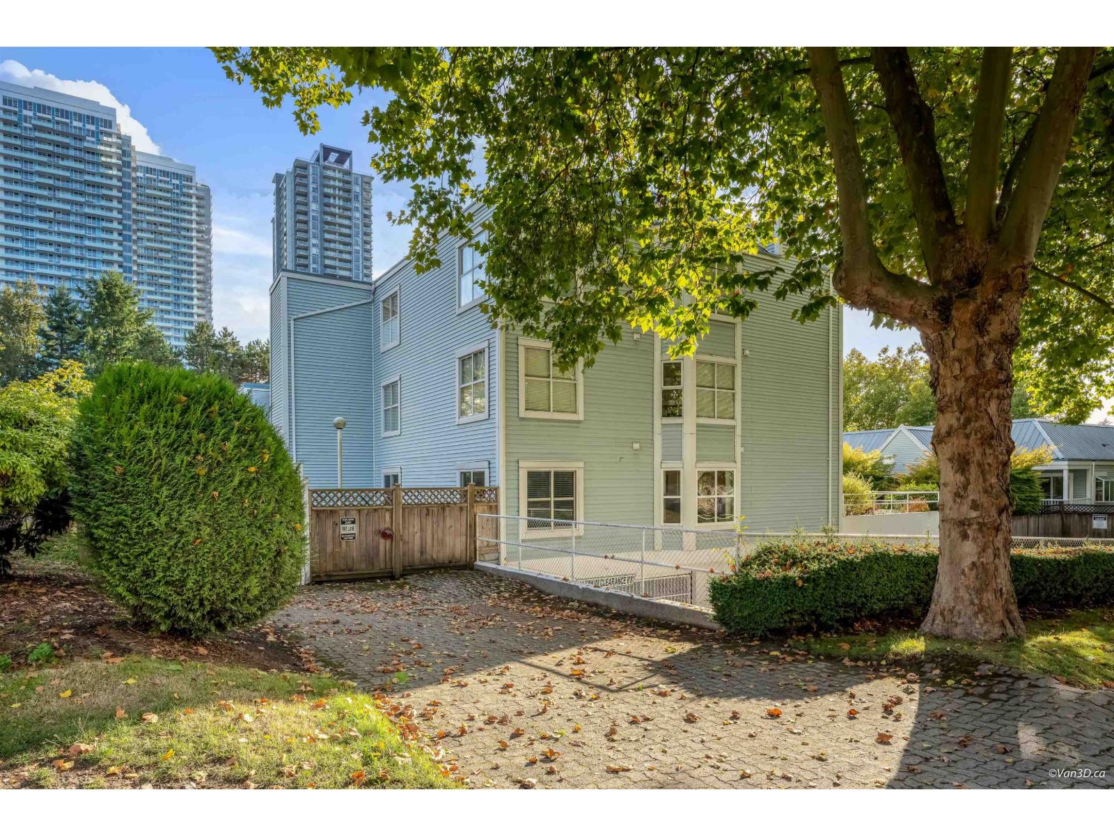 29 10090 137A STREET