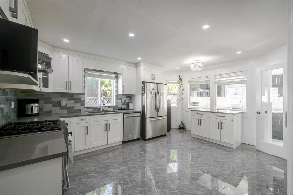 31518 SOUTHERN DRIVE