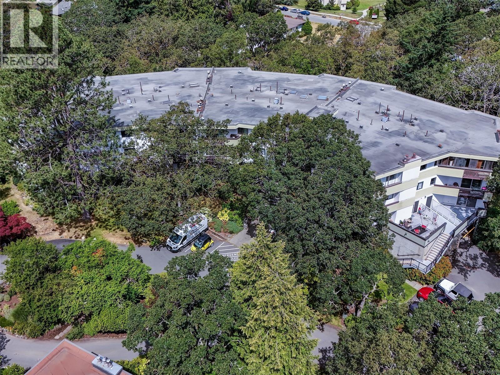 312 3962 Cedar Hill Rd, Saanich, British Columbia  V8N 3B8 - Photo 33 - 1050169