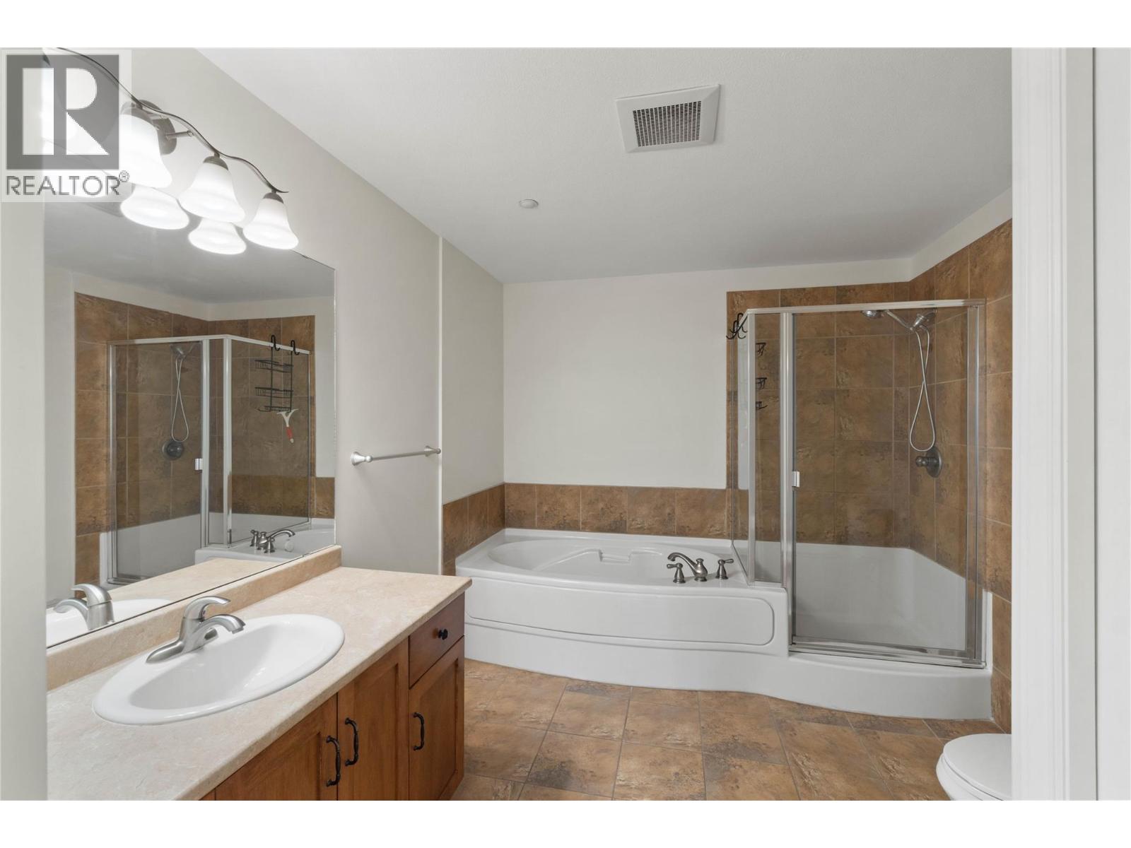 1390 Hillside Drive Unit# 207, Kamloops, British Columbia  V2E 0A6 - Photo 7 - 10401593