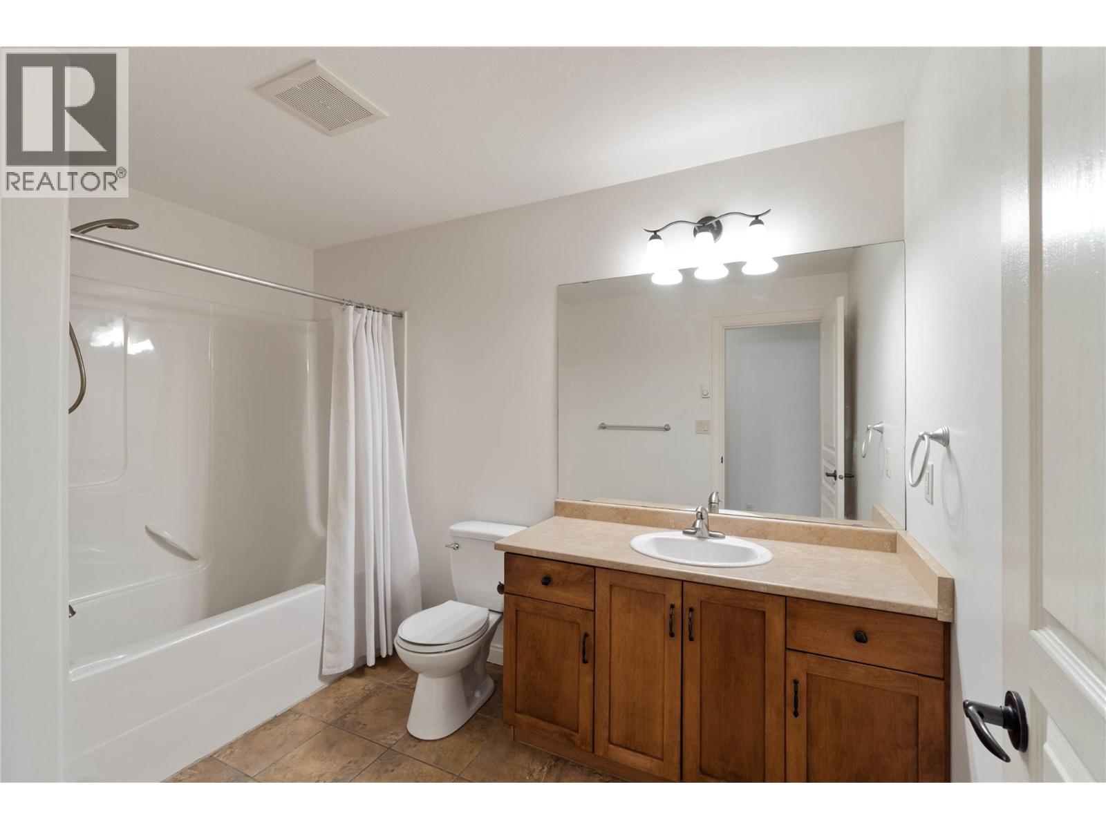 1390 Hillside Drive Unit# 207, Kamloops, British Columbia  V2E 0A6 - Photo 10 - 10401593