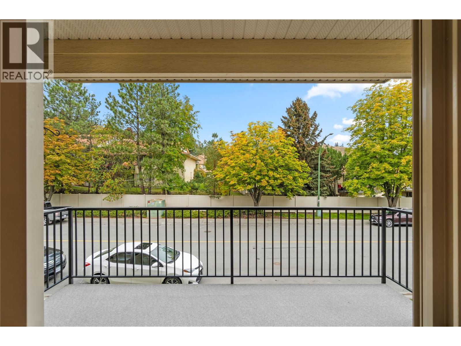 1390 Hillside Drive Unit# 207, Kamloops, British Columbia  V2E 0A6 - Photo 8 - 10401593