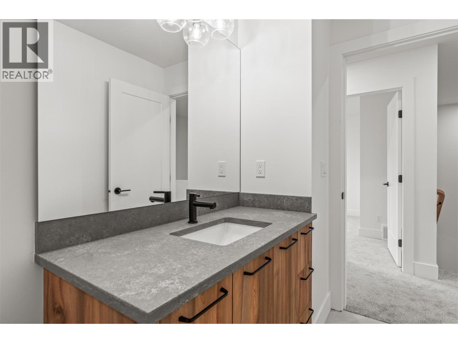 2467 Bradley Drive Unit# 101