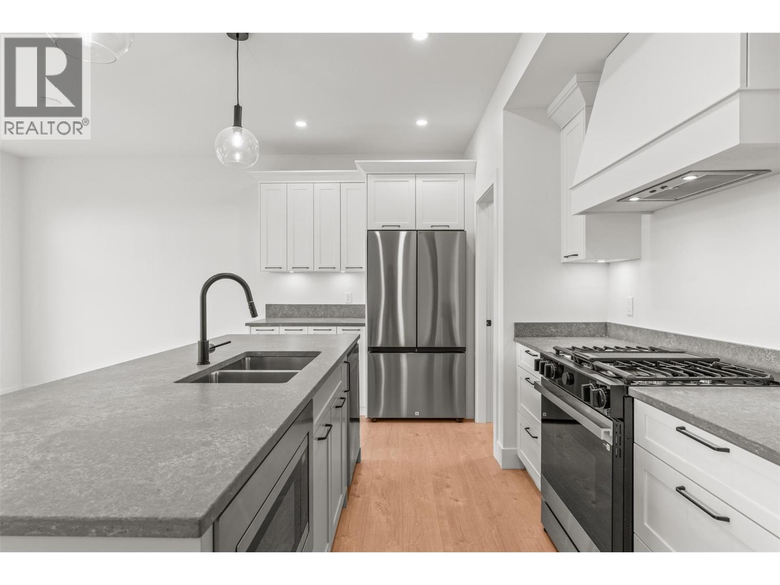 2467 Bradley Drive Unit# 101