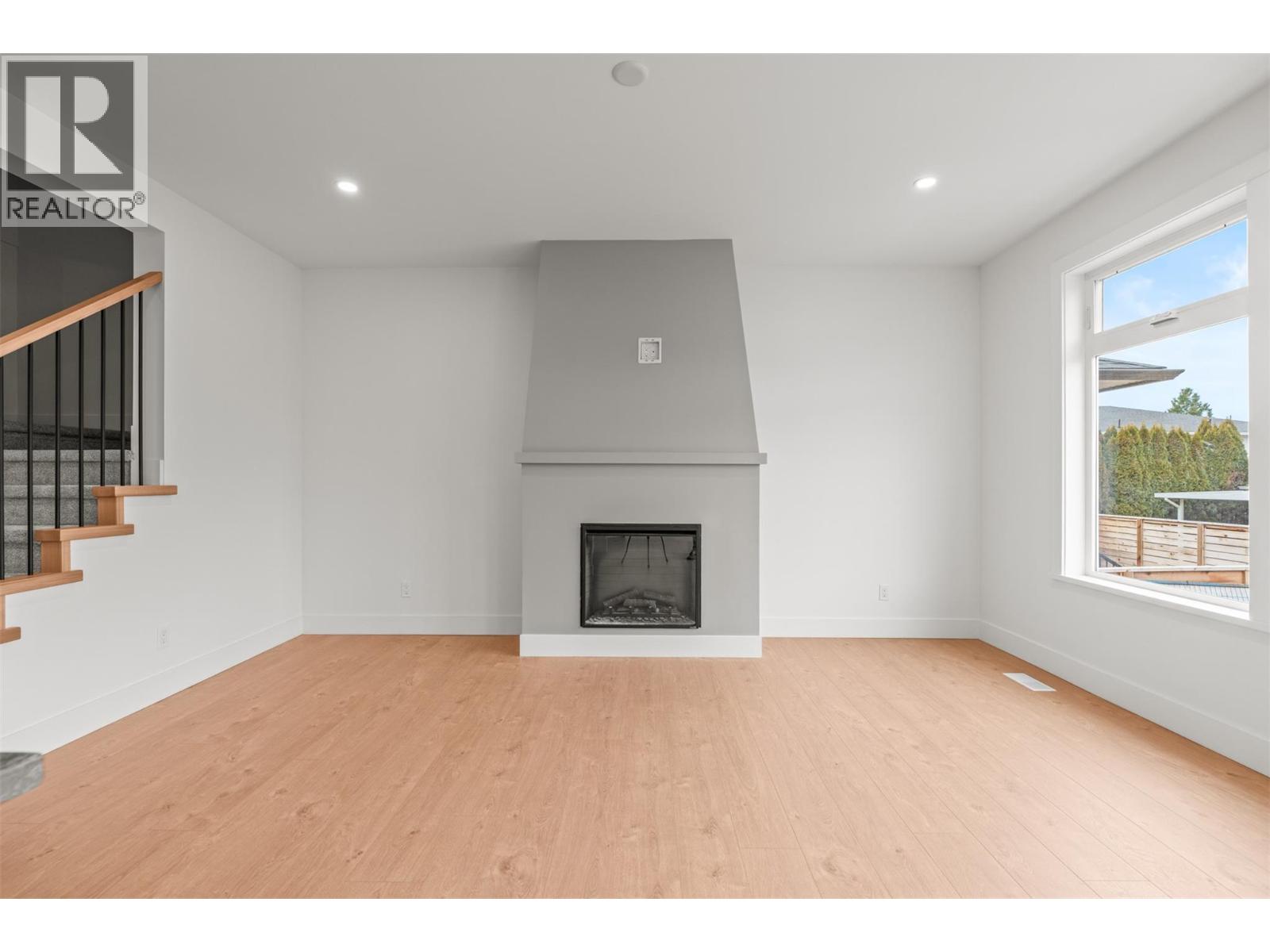 2467 Bradley Drive Unit# 101
