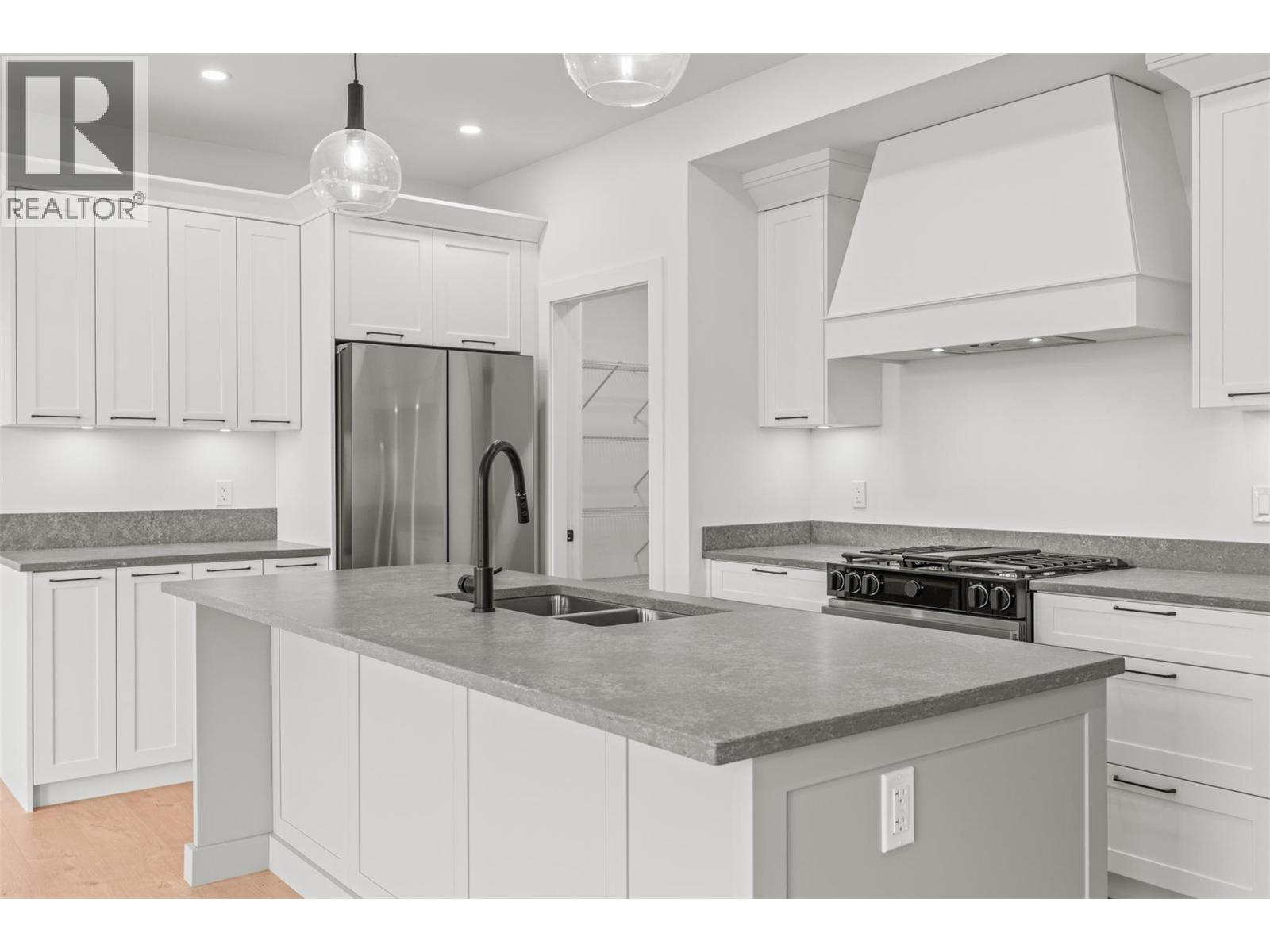 2467 Bradley Drive Unit# 101