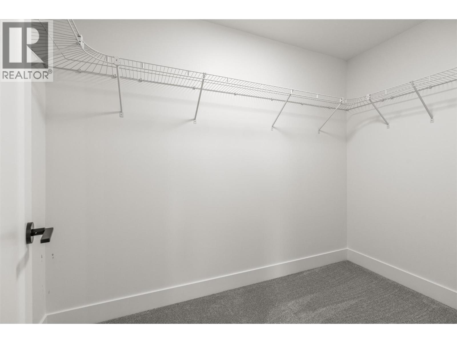 2467 Bradley Drive Unit# 101