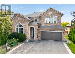 40 ISLINGTON WOODS COURT, Vaughan, Ontario