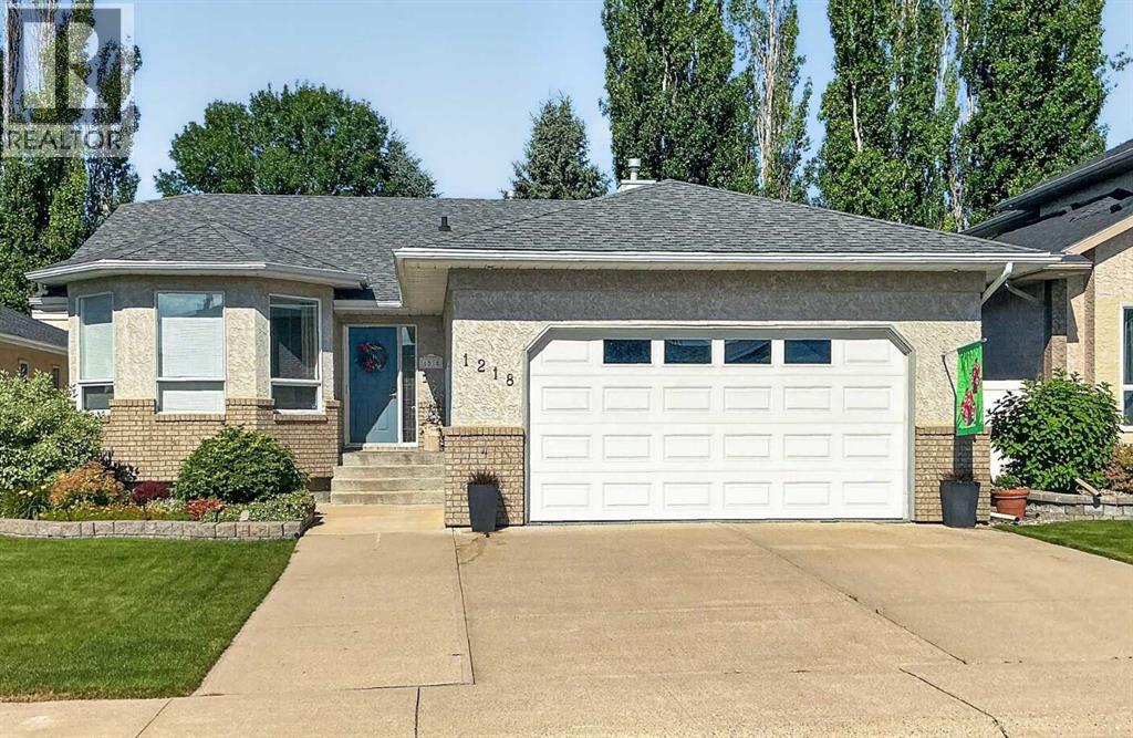 1218 Great Lakes Place S, Lethbridge, Alberta  T1K 6R6 - Photo 1 - A2345003