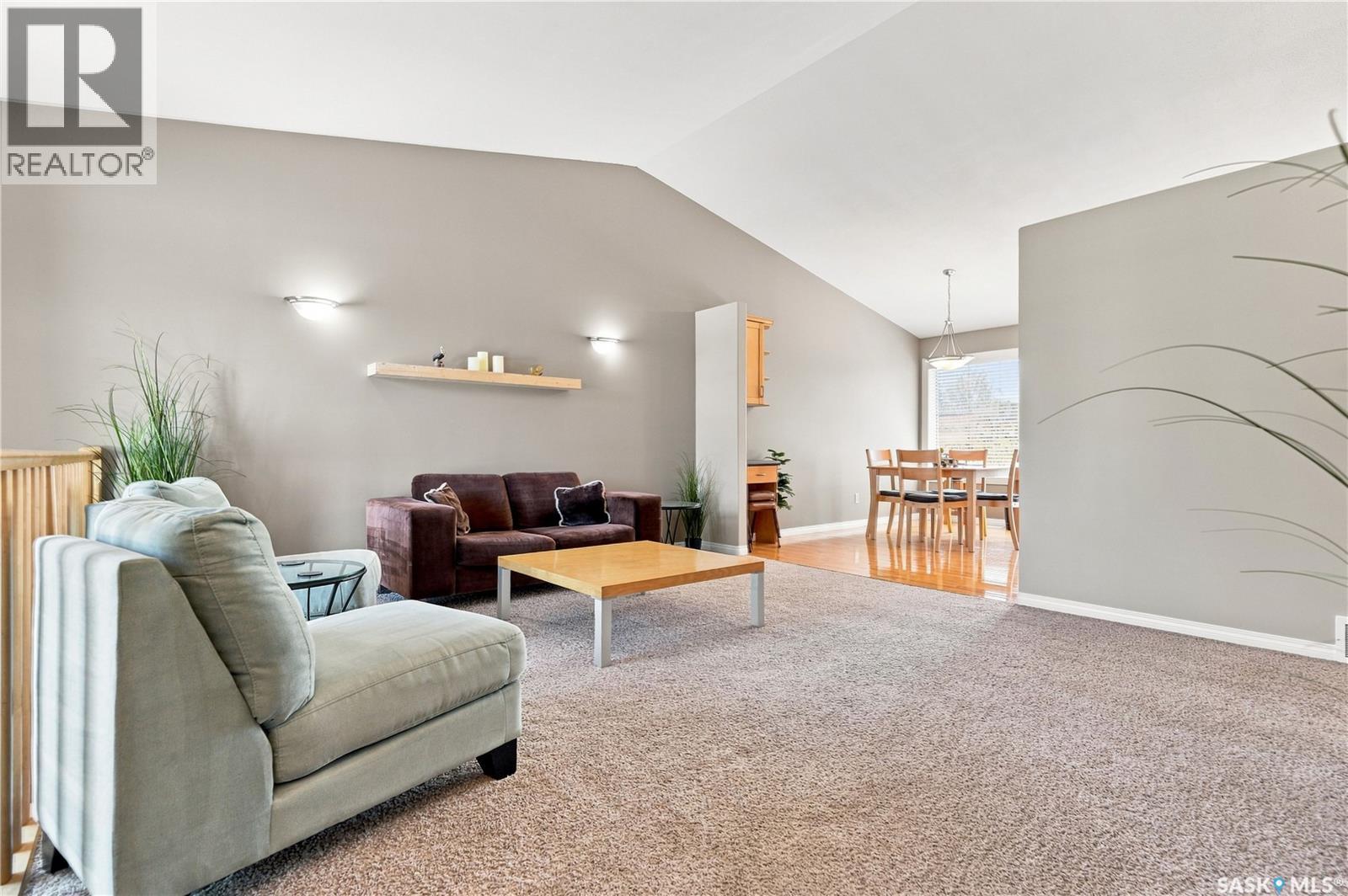 410 Bourgonje Court, Saskatoon, Saskatchewan  S7S 1L7 - Photo 3 - SK049783