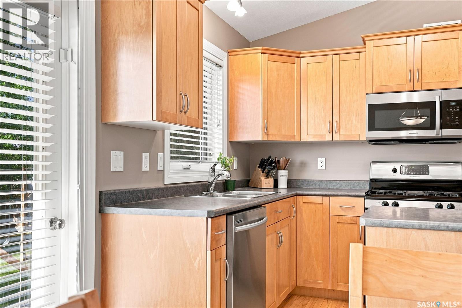 410 Bourgonje Court, Saskatoon, Saskatchewan  S7S 1L7 - Photo 11 - SK049783