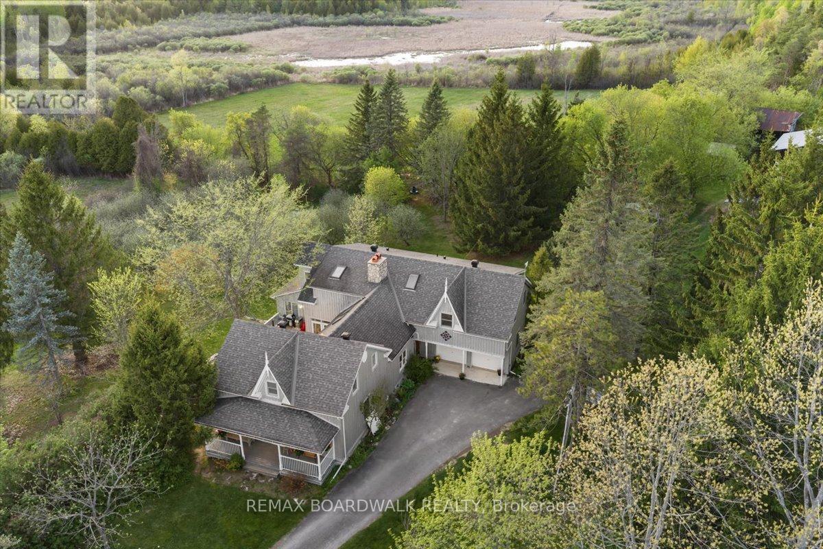 2464 Scrivens Drive, Ottawa, Ontario K0A 2P0 - Photo 2 - X13841490