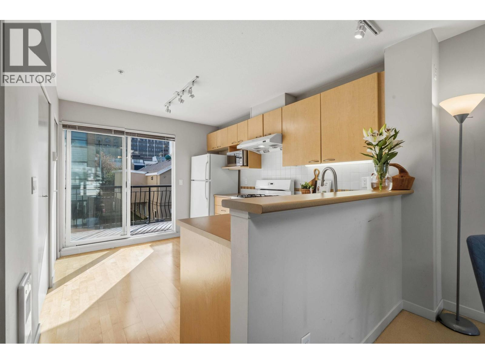 319 678 W 7th Avenue, Vancouver, British Columbia  V5Z 1B5 - Photo 11 - R3170717