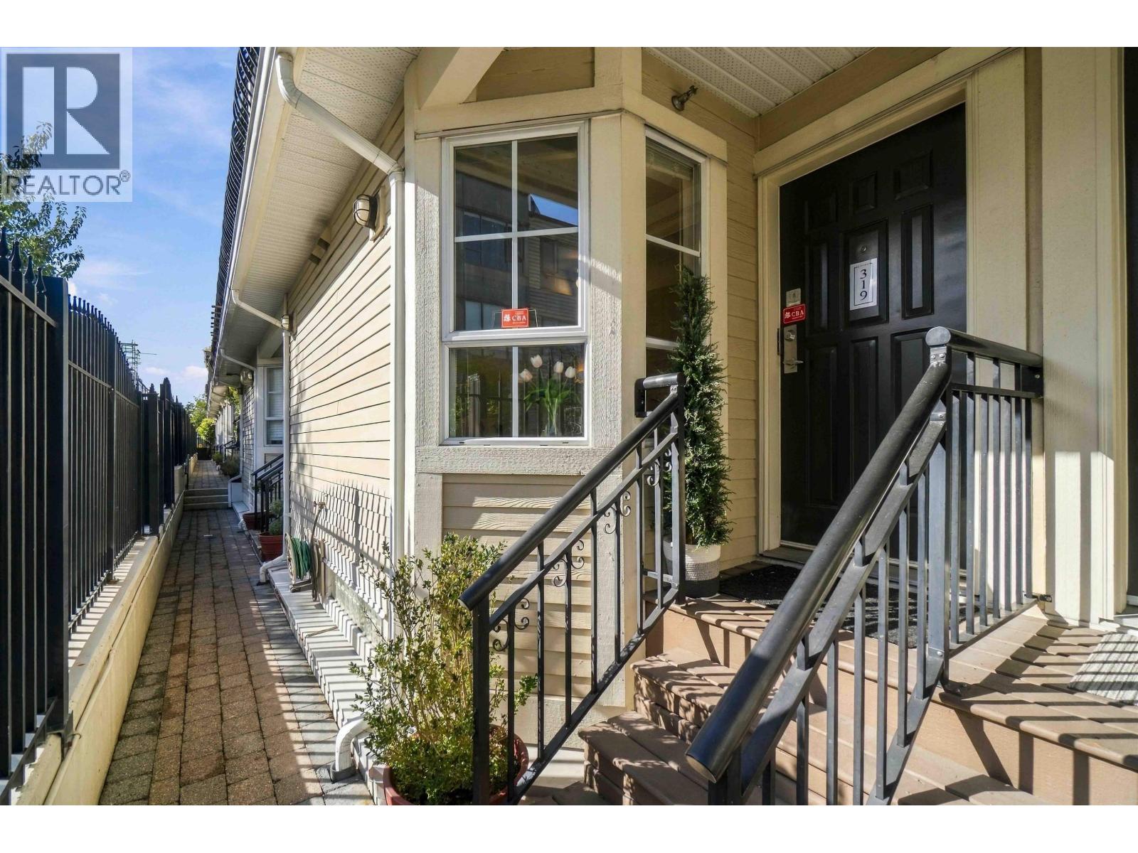 319 678 W 7th Avenue, Vancouver, British Columbia  V5Z 1B5 - Photo 3 - R3170717